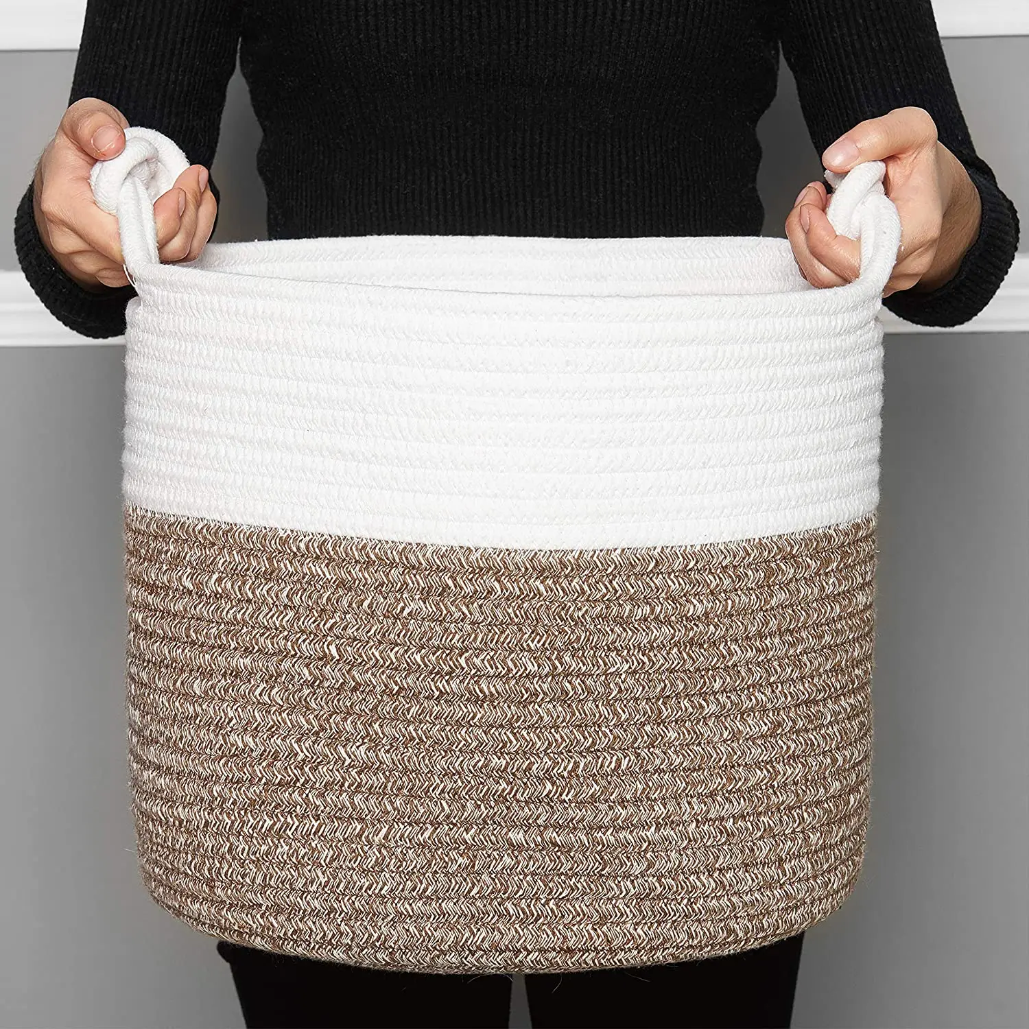 

Wholesale Baby laundry round cotton woven blanket storage basket with handle, White,grey,beige