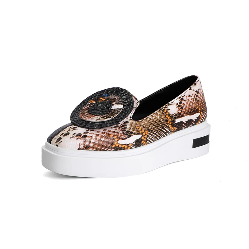 

New Model Round head Snake Pattern Leisure lady Single Shoe