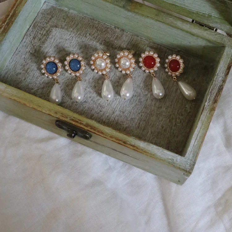 

Idun Jewelry Hypoallergenic S925 Silver Post Flower Pearls Pendants Earrings Baroque Water Drop Pearls Charm Earrings, Picture shows/custom color
