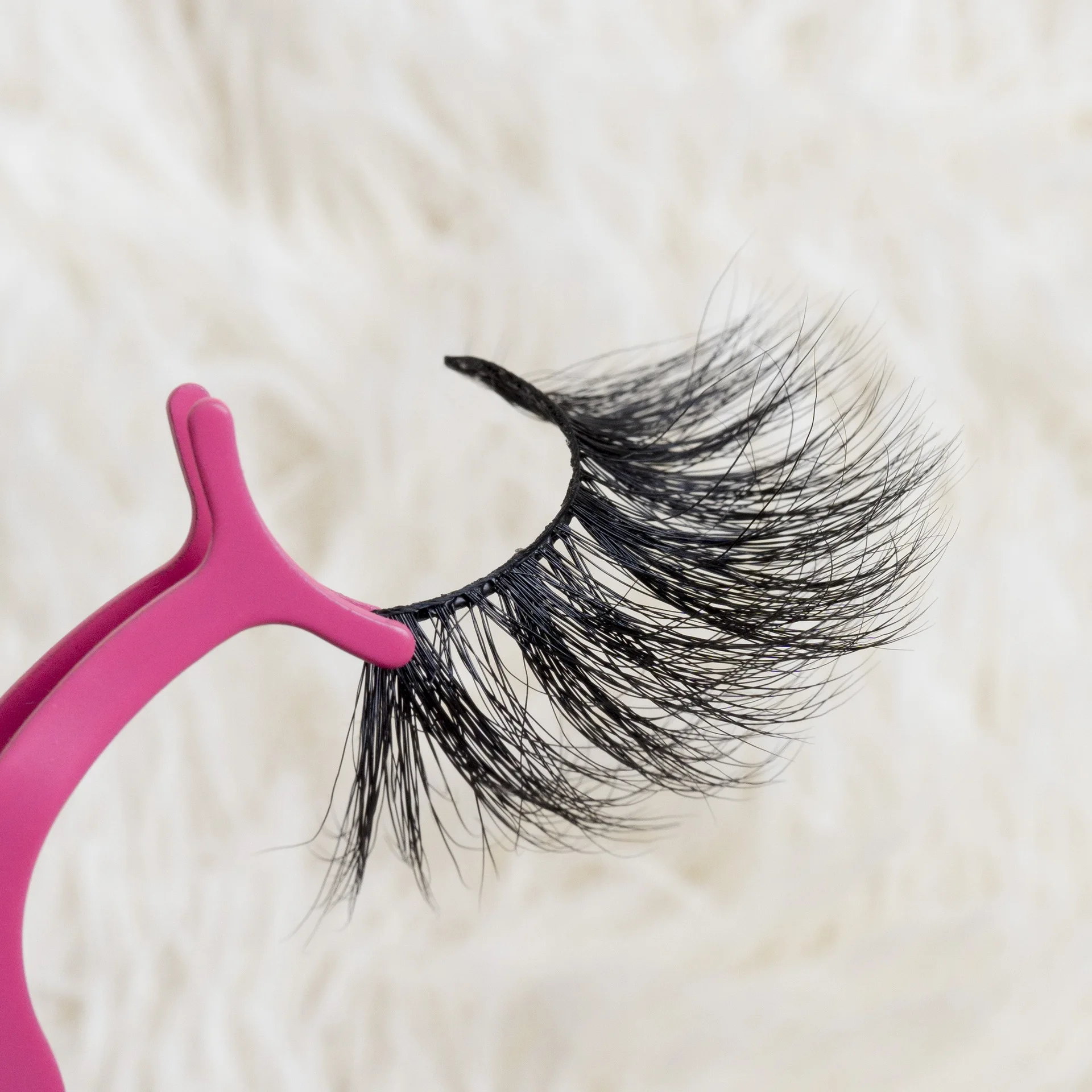 

New 2021 LXPLUS-50 mink eyelash 25mm self-adhesive false eyelash for daily life