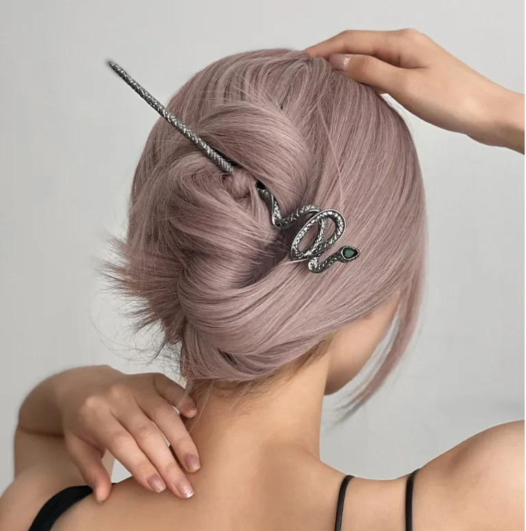 

wholesale snake hairpin personality new Chinese retro metal hairpin for women