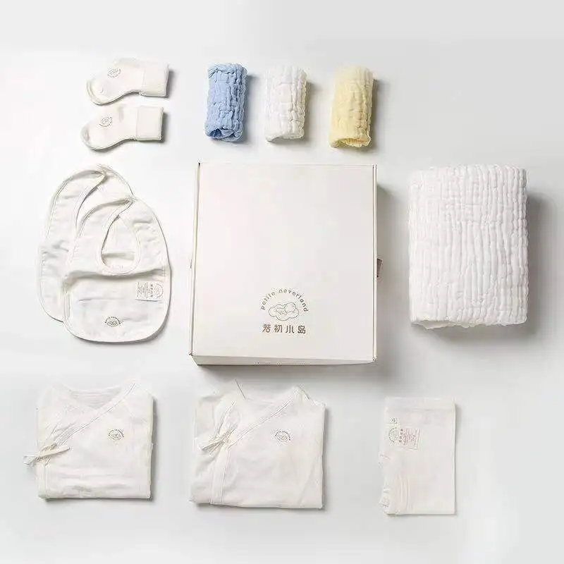 

Amazon hot sell 10pcs GOTS organic new born baby clothes layette set gift box