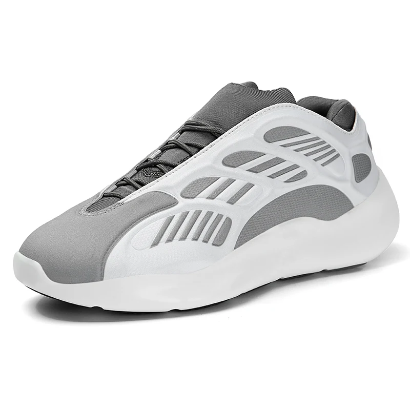 

Latest Lightweight Sneakers 700 v3 for men leisure shoes, White/black/grey
