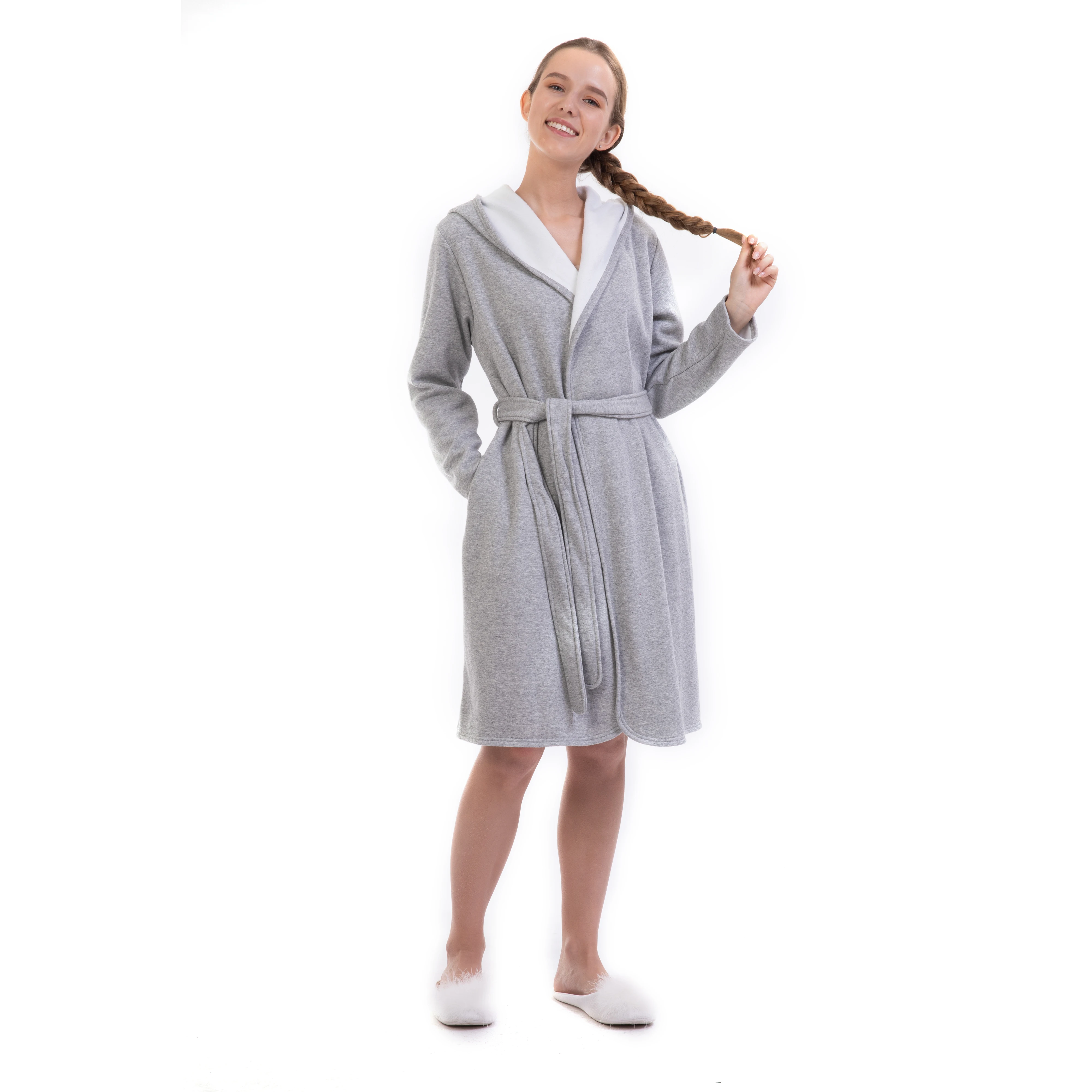 

The manufacturer provides women with warm plush pajamas in autumn and winter