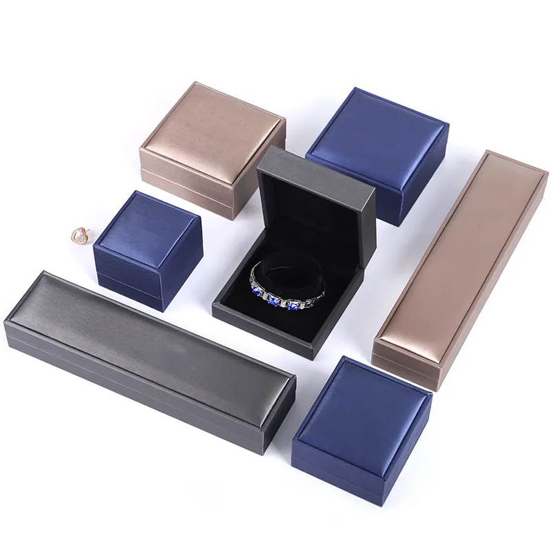 

custom PU packing box plastic jewelry packing box