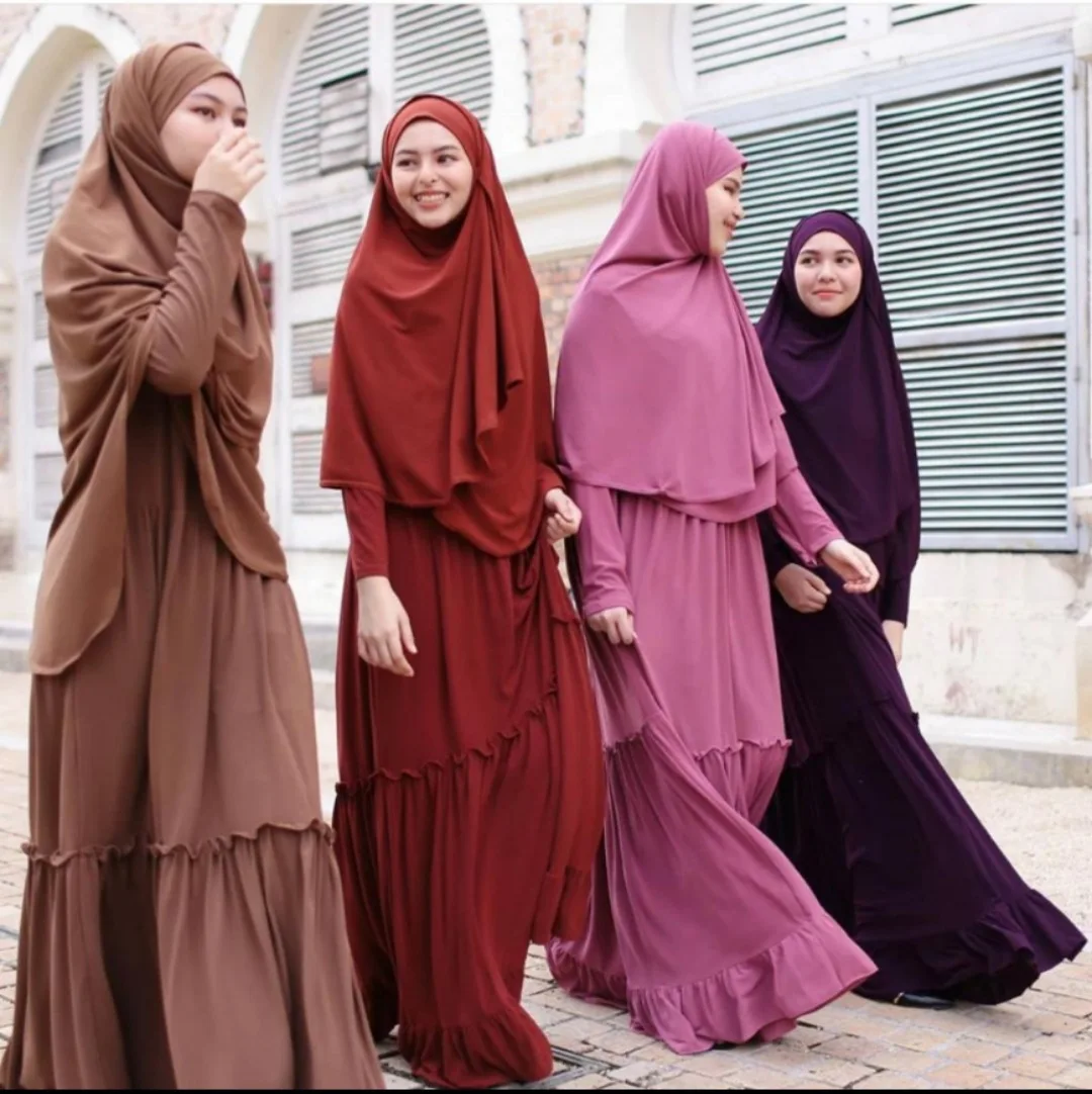 

2021 Islamic Clothing New Fashion V-Neck Stitching Pleated Big Skirt Hijab Muslim Women Dress, White fuchsia black blue