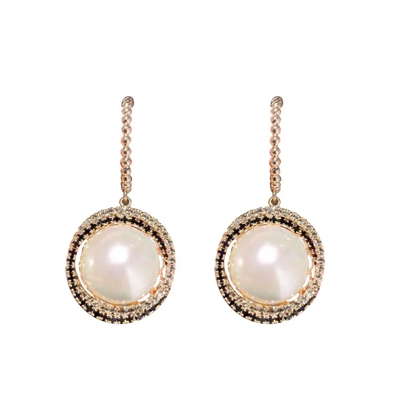 

Luxury Pearl Hoop Earrings For Women Jewelry Geometric Circle Rhinestone Shining Temperament Fashion Earrings, Picture shows