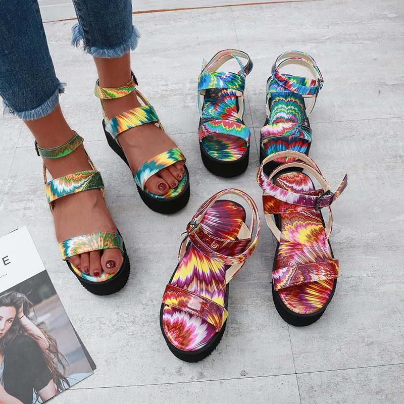 

SD-82 latest hot selling colorful tie dye print cross strap open toe ankle buckle thick sole platform sandals for women sandals, Red , black, white