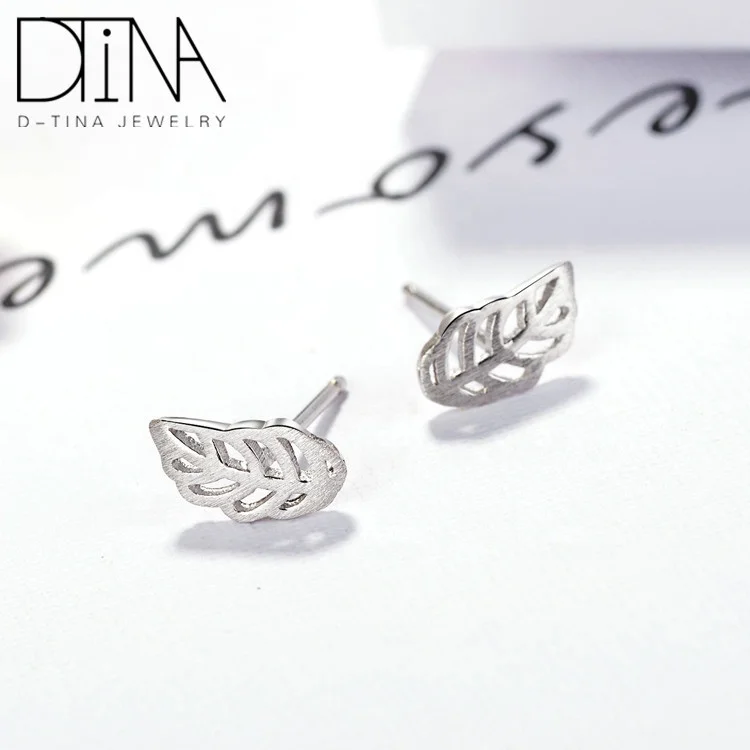

DTINA 925 Sterling Silver Stud Earrings with One Leaf Earrings