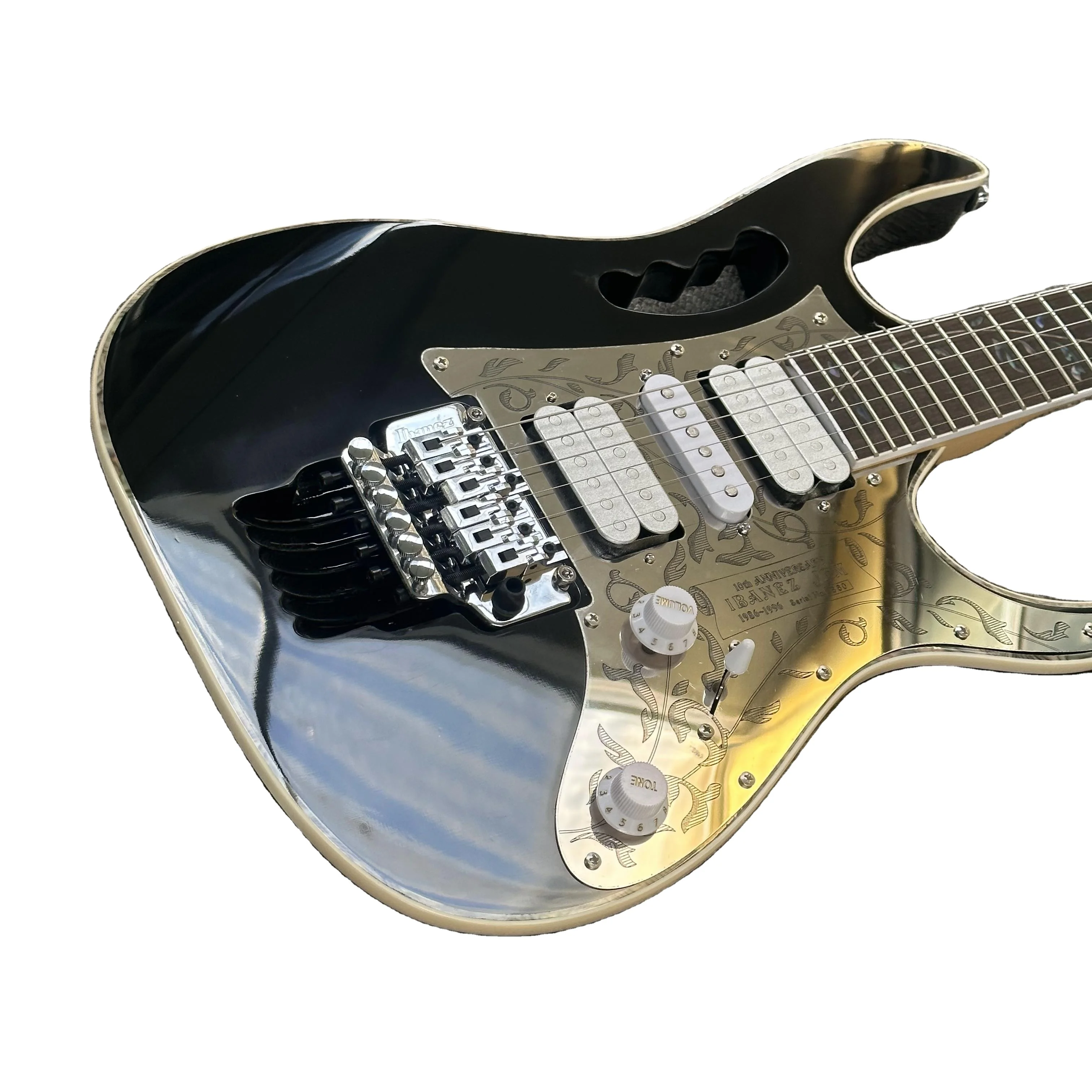 MINYU OEM 7v Electric Guitar With Black Body Gold Bridge HSH Pickups Customizable Fingerboard Fast Ship