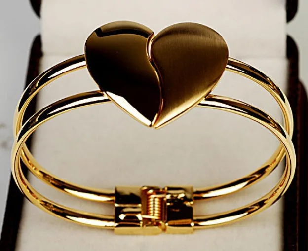 

Wholesale Korean Heart Shaped Jewelry Frosted Shiny Double Heart Bracelet Bangle, Image color