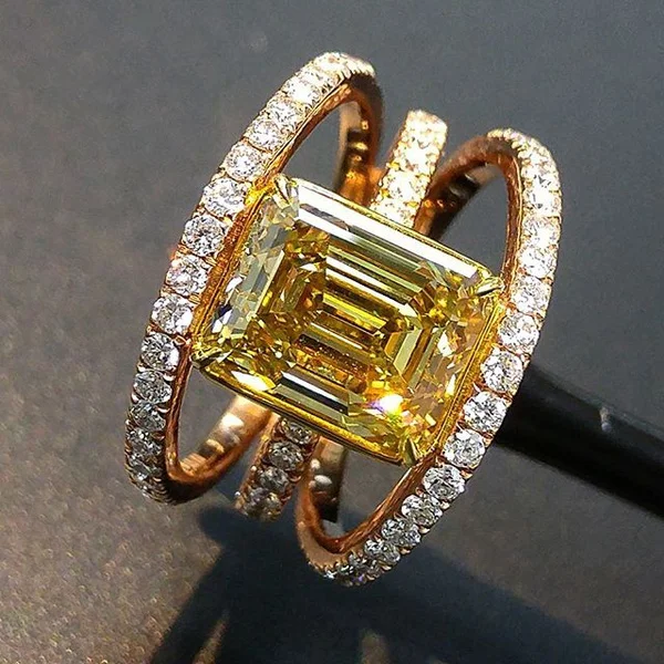 

Hot Selling Fashion Gold Plated Champagne Diamond Engagement Rings Micro-set Inlaid Yellow Citrine Gemstone Rings
