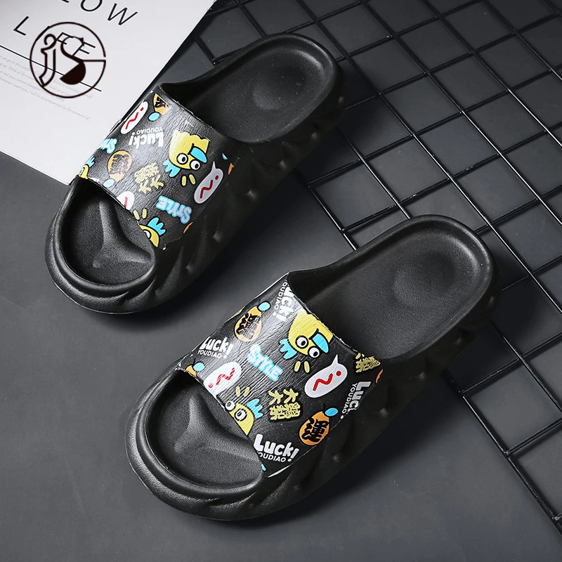 

Custom new home slippers casual comfort men slides footwear 2021 fashion soft shoes for men, Customized color