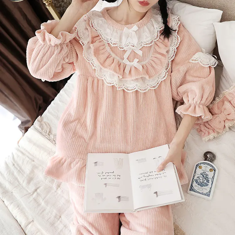 

2021 Autumn And Winter Thick Flannel Princess Wind Pajamas Korean Version Of Coral Fleece Cute Home Wear Women's Pajamas, Shown