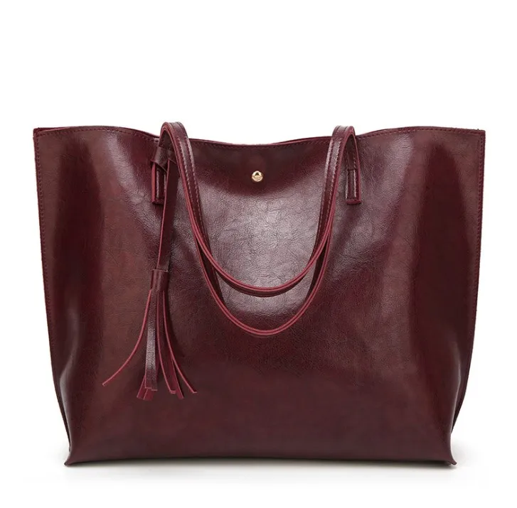 

Fashionable and versatile Large Capacity Tote bag with tassels for women
