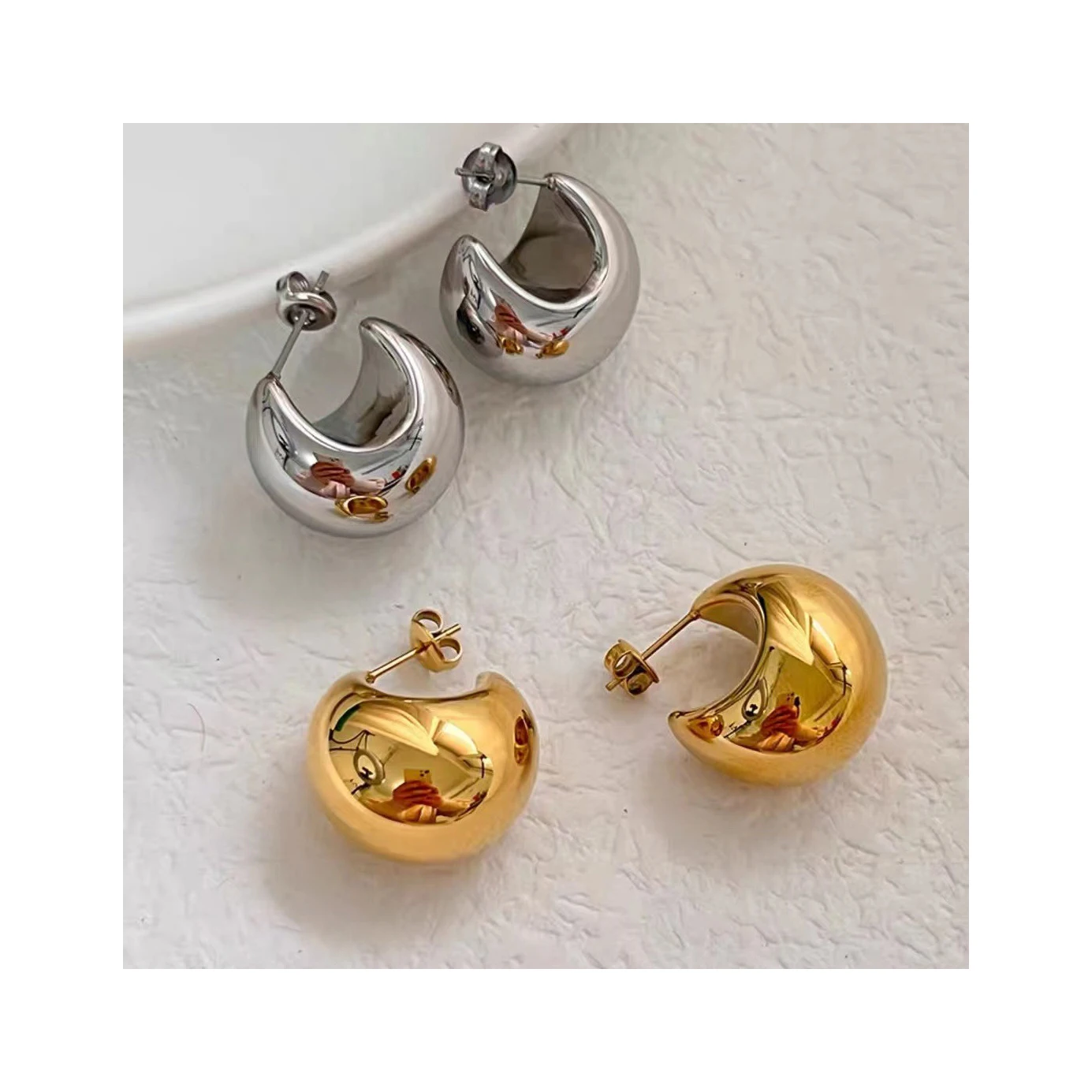 

ERESI Chunky Women 18K Gold Plated Large Hollow Ball Earrings Jewelry Hypoallergenic Designer Stainless Steel CC Stud Earrings