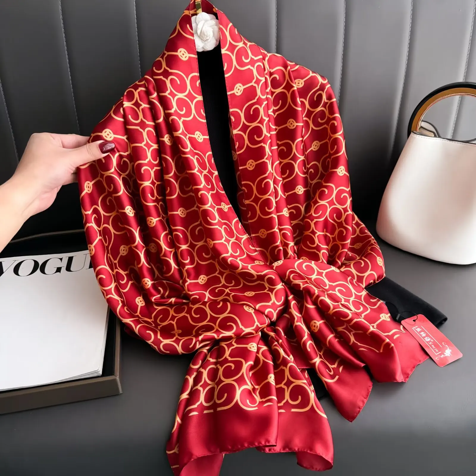 Wholesale Geometric Pattern Head Wrap 180*90cm Large Long Silk Feeling Scarf Polyester Muslim Hijabs Imitation Silk Shawls