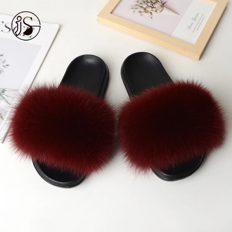 

Ladies fur slides Comfort slippers with flat bottom Whole sale fur slippers High-end genuine women fox fur slippers, Picture