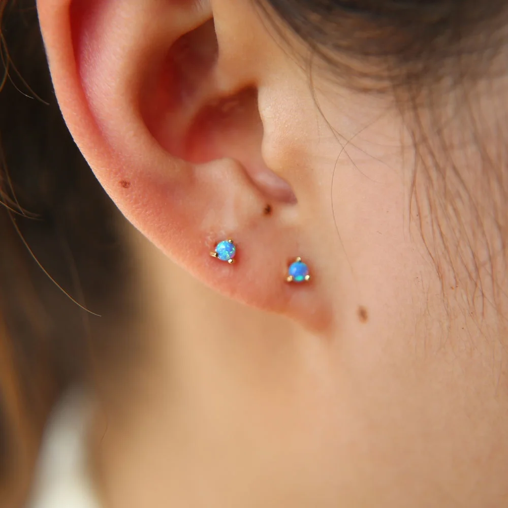 

mini small studs for multipiercing cute white blue opal prong setting 925 silver matal fatory stock earring, Picture