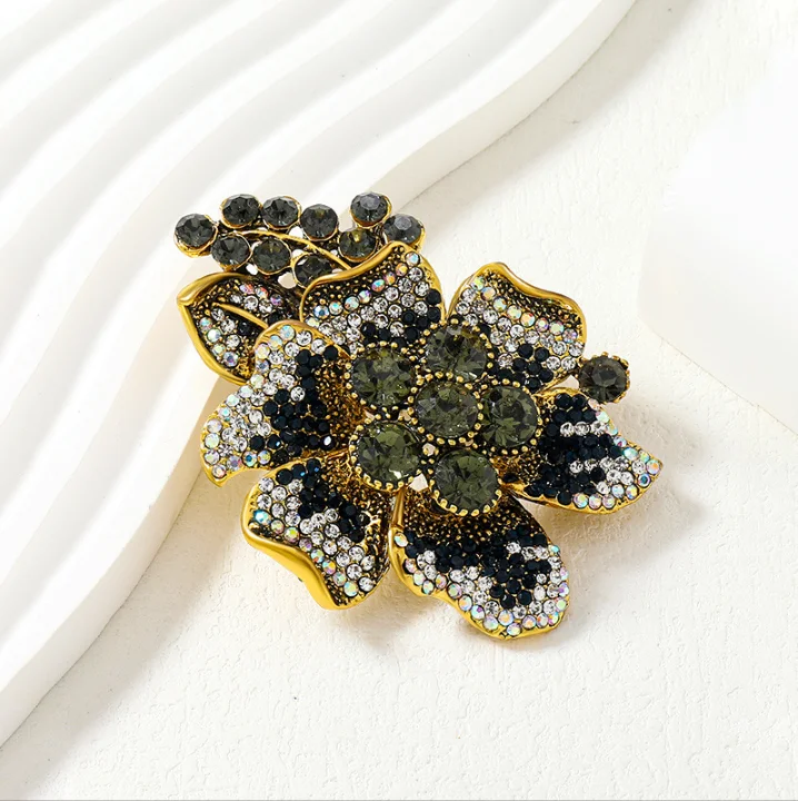 

Vintage Exaggerated Rhinestone Flower Brooch For Women Fashion Dress Coat Accessories Jewelry