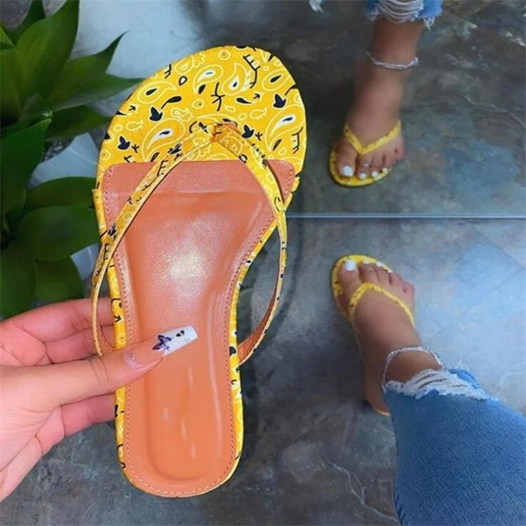 

Wholesale Cheap Slippers Shoes 2021 Summer Beach Women's Flat Sandals Flip Flops Women, As pictures or customized color