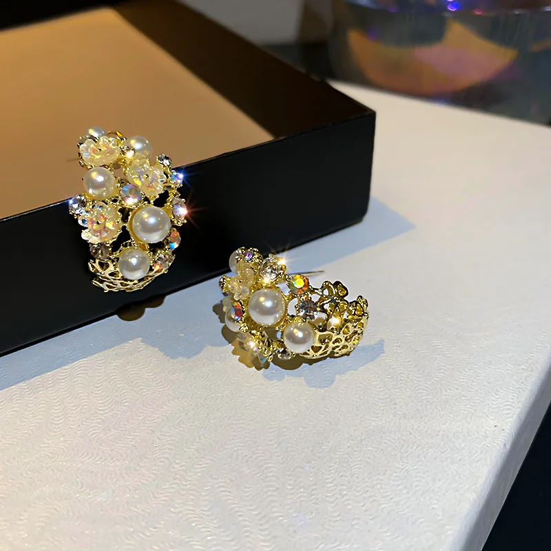 

new statement geometric stud hollow c shape earrings