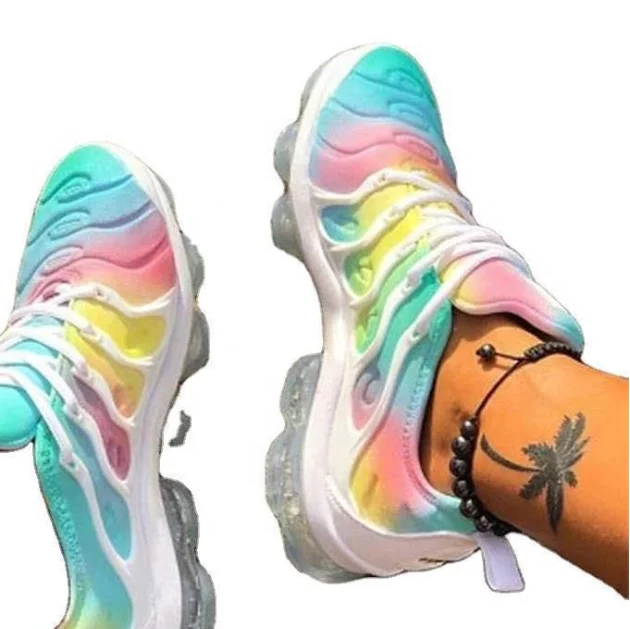 

2021 spring new European and American color breathable synthetic leather sneakers large size European and American wholesale