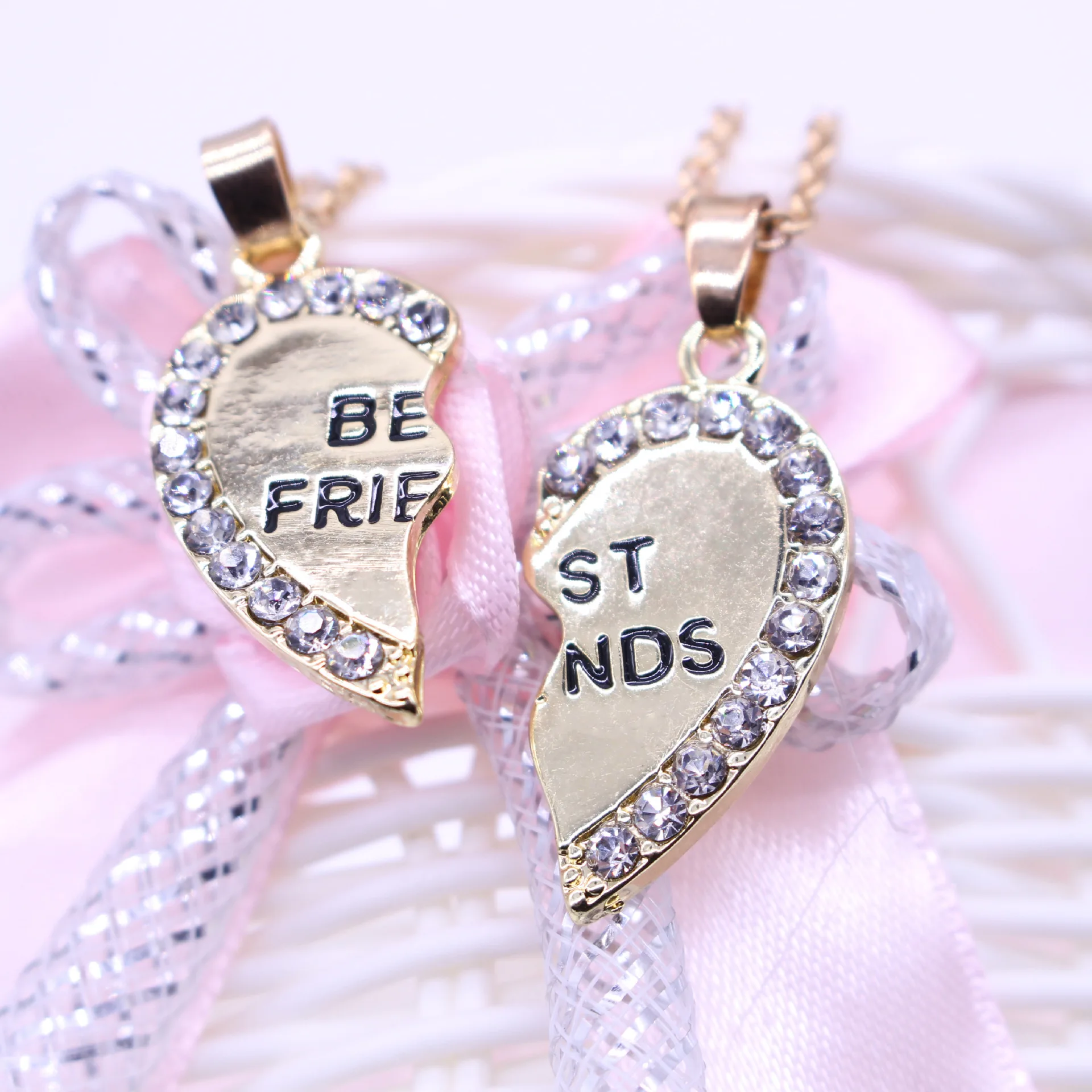 

Wholesale Free shipping gold silver half heart best friends letter pendant necklace for gift