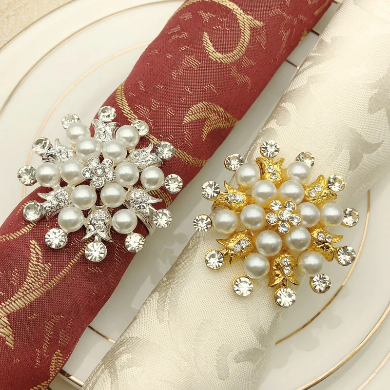 

Hot Sale Pearl Flower Napkin Rings Silver Metal Napkin Ring Holder Rhinestone Napkin Rings for Wedding Table Decoration HWP10