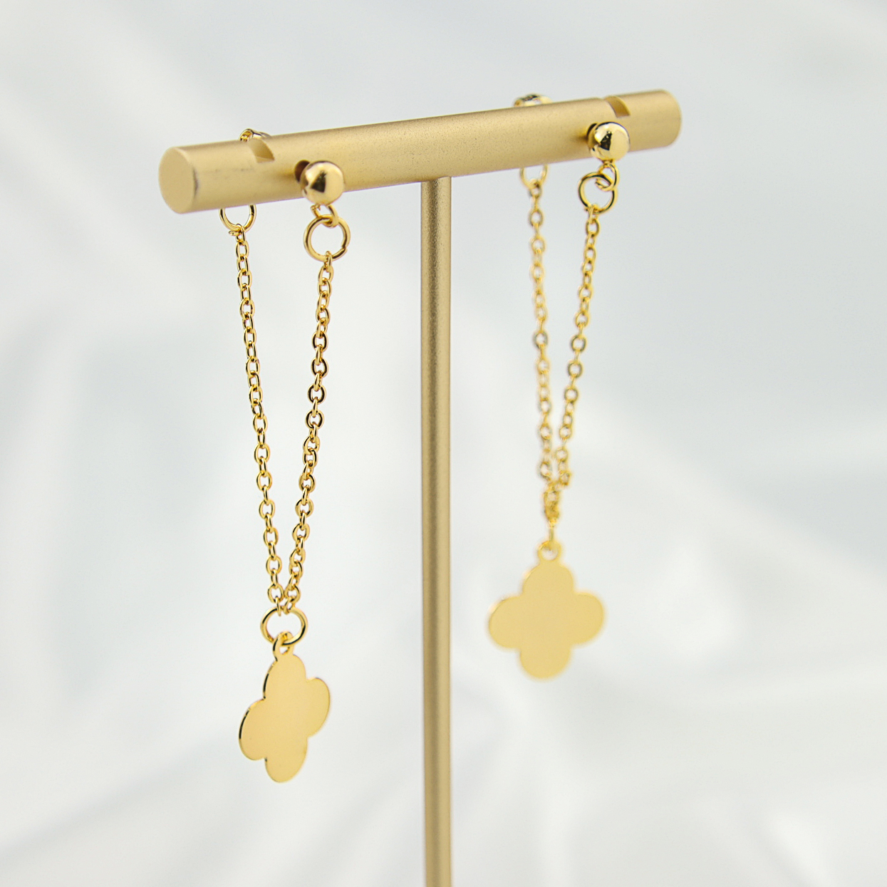 

Hot Sale Four Leaf Clover Earrings Women Drop Brass Chain Gold Earrings Jewelry