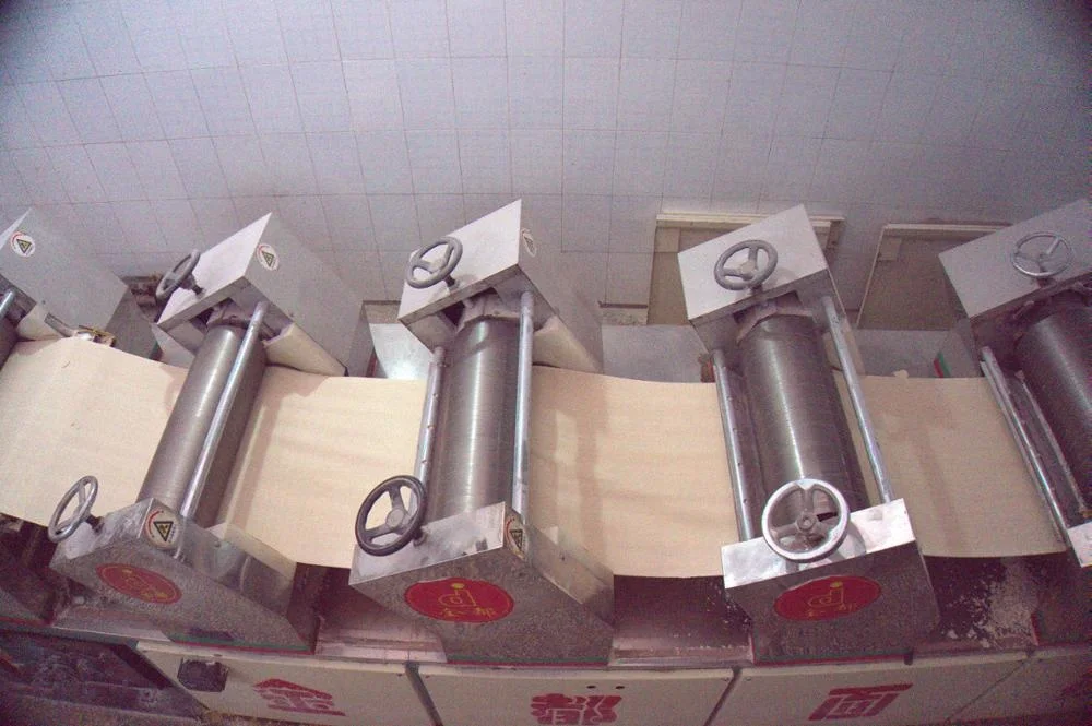 Factory Price High efficiency PLC controlled pasta maker noodle machine From China supplier