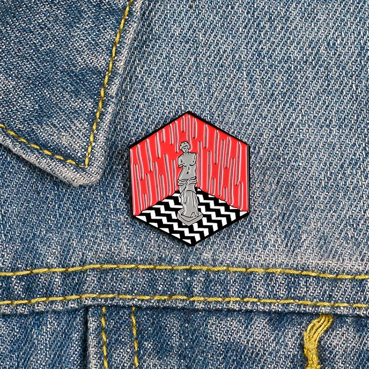 

Fashion Venus Sculpture Artwork Enamel Pin Brooch for Decoration, As picture