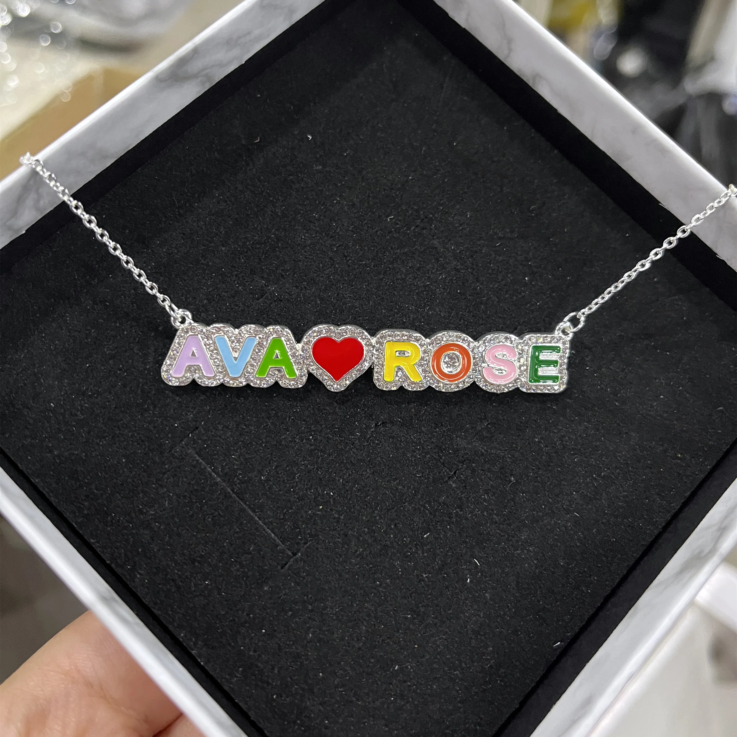 

QIUHAN Dropshipping Personalized Colorful Pendant With Zirconia Name Necklace S925 Custom Pave Outline Rainbow Necklace, Picture shows