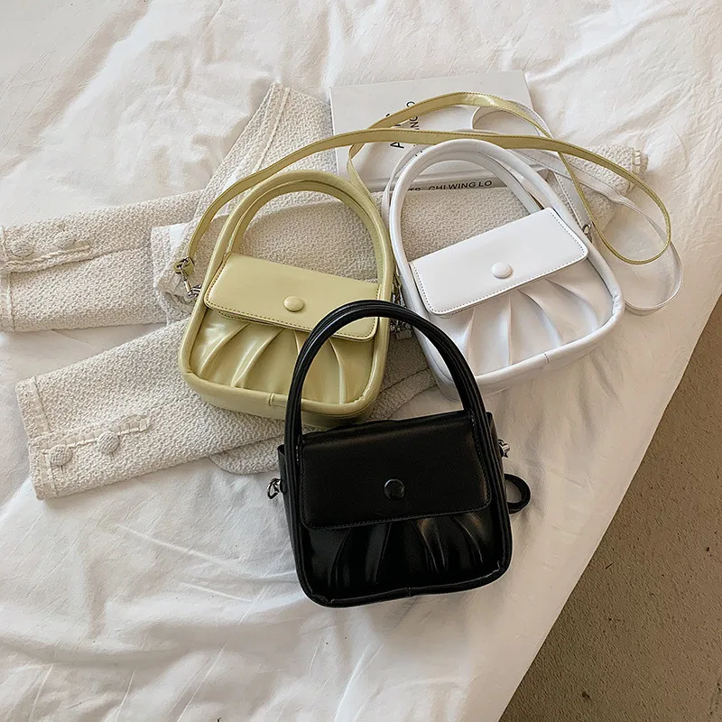 

Retro ladies casual messenger bags new color matching large capacity ladies bucket bag, Picture color