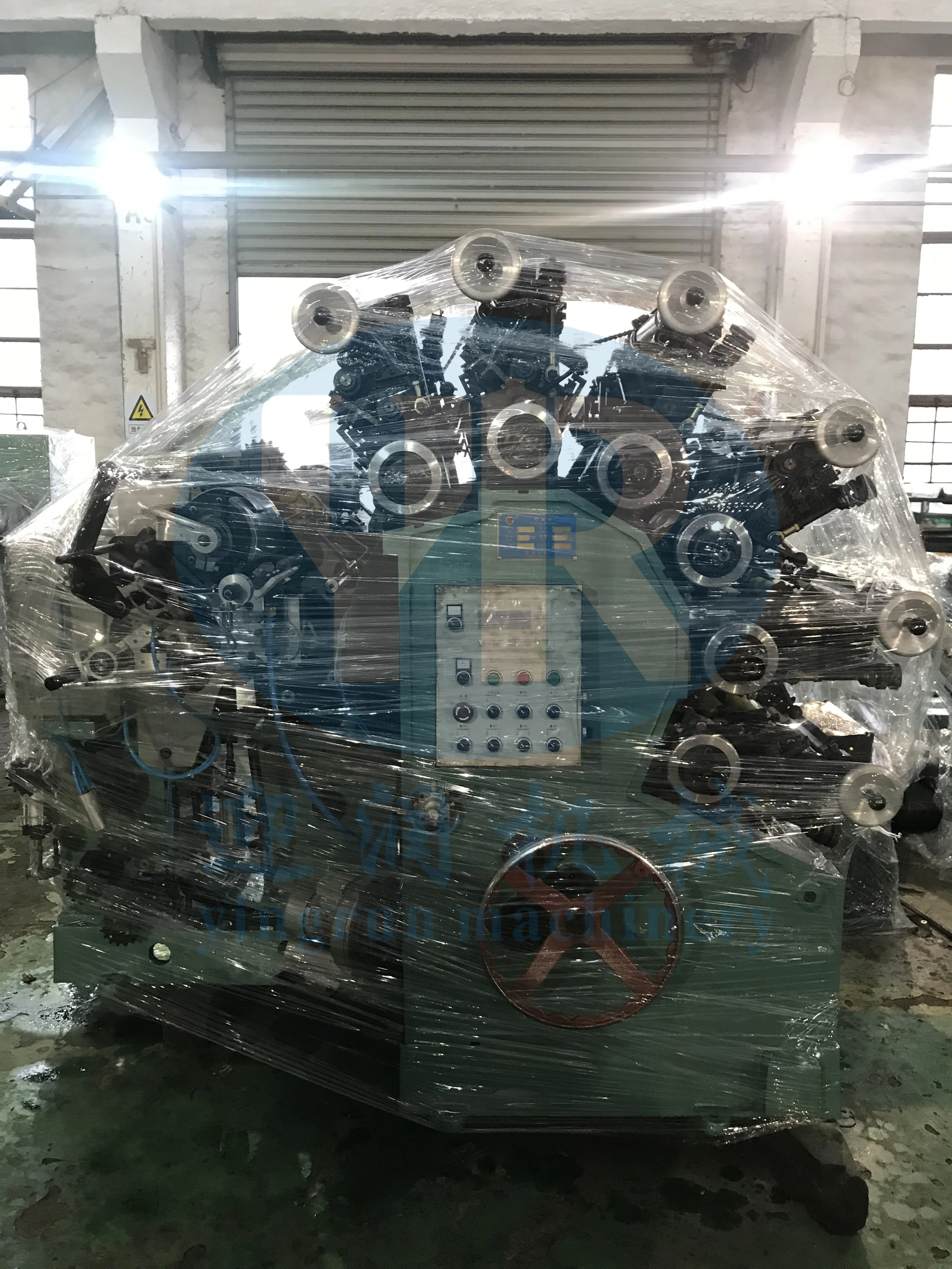 
low speed aluminum tube making line for glue tube lines in the tube production lines 