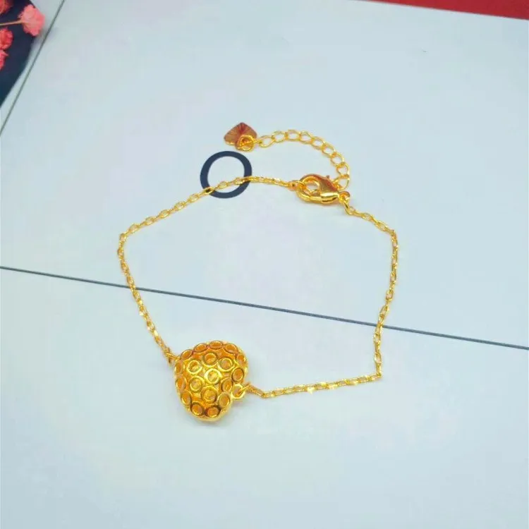 

Gold Hollow Peach Heart BraceletGold Plated Peach Heart Anklet Exquisite Jewelry Gold Ladies Jewelry