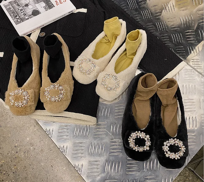 

Women's sneakers Winter Boots Fur Faux Flat Sandals Doug Shoes For Girls Fashion Ladies Snow plush women casual shoes, Black,khaki,beige