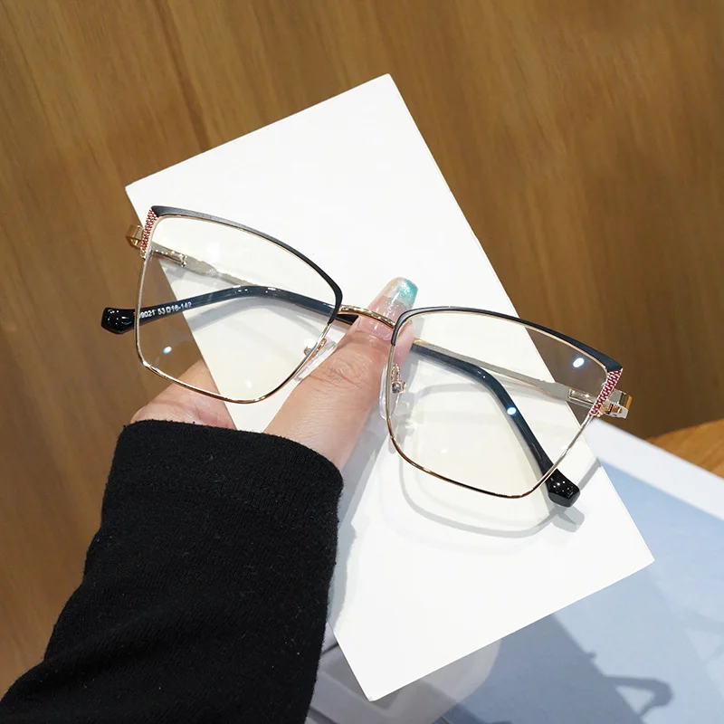 2024 High Quality Anti Blue Light Eyeglasses Women Designer Half Square Frames Optical Computer Eye Protection Reading Glasses