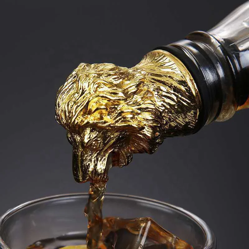 

Factory Direct Sale Creative Custom Shape Animal Lion Cheetah Cat Head Wine Stopper Household Zinc Alloy Metal Bottle Pourer