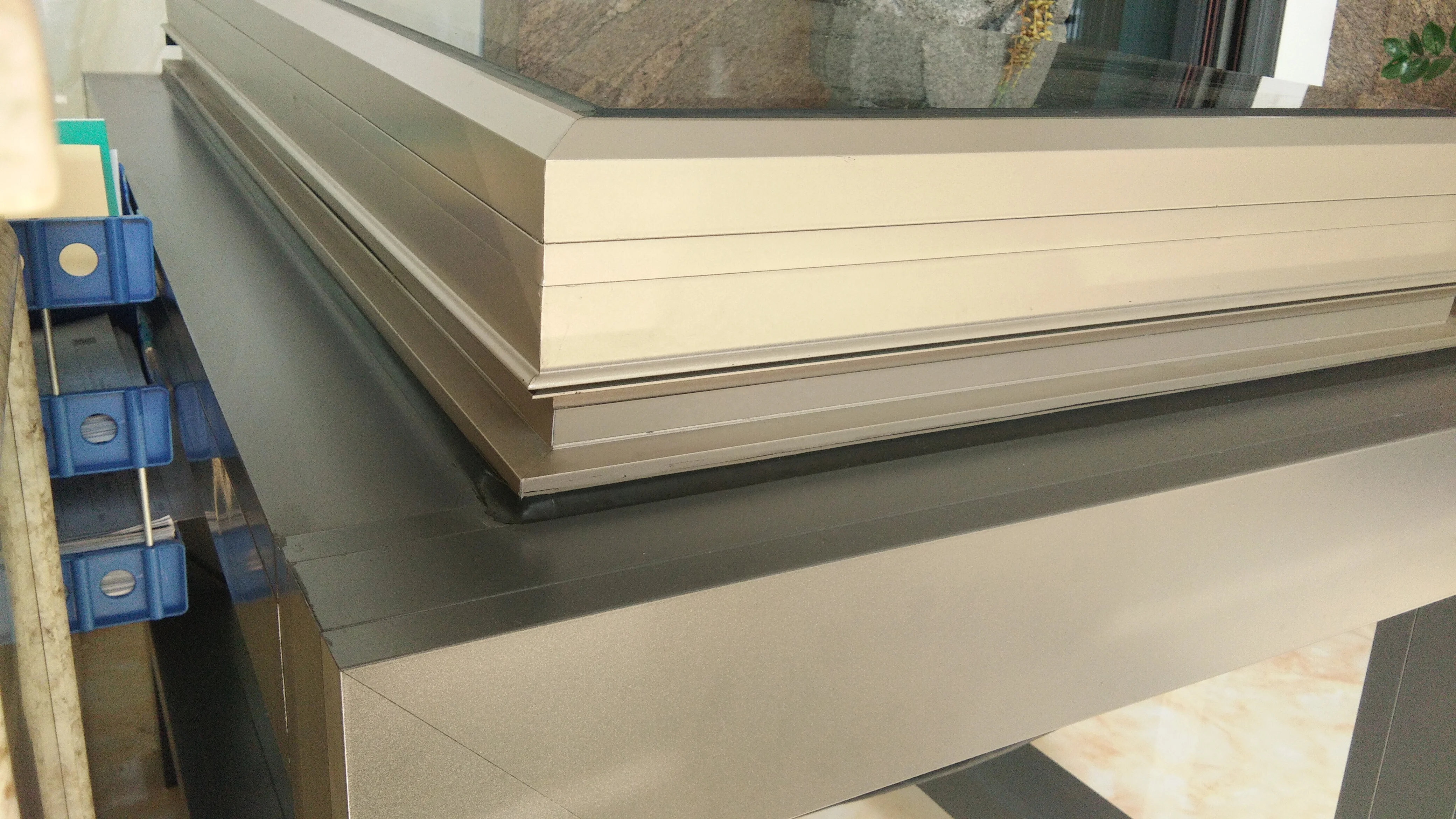 
Good quality factory price aluminum electric skylight top hung opening angle 90 degrees roof skylight roof window 