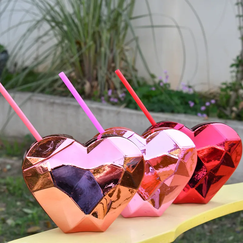 

Hot Sale Party Special Love Creative Heart Shaped Plastic Cold Drink Straw Juice Mug Cup