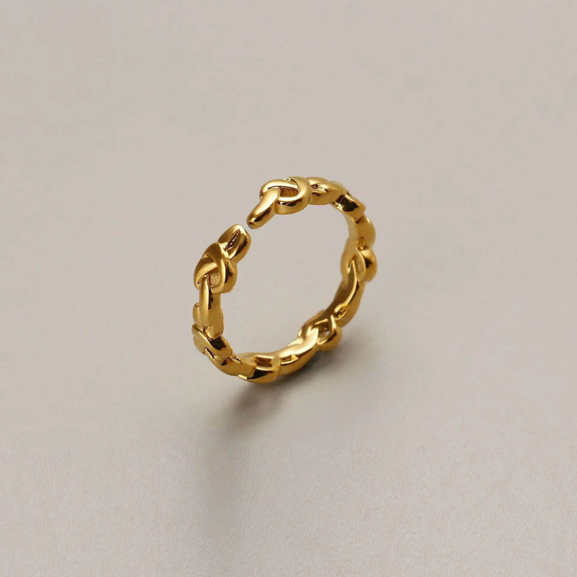 

High Quality Fine Jewellery 18k Real Gold Plated Ring Fashion New Knotted Gold Ring For Women 2021, Like picture