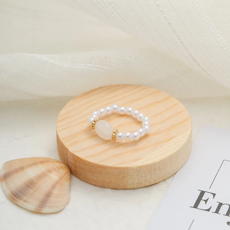 

Fashion Personal Temperament Girl Elastic Pearl Finger Ring Temperament Adjutable Natual Stone Pearl Ring