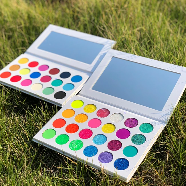 30 sets custom logo eye shadow  palette 18 color rainbow color  eye shadow palette OEM cosmetics