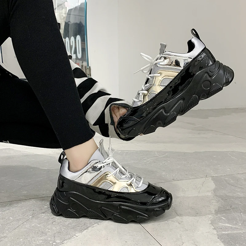 

Hot Sneakers Women Trendy Chunky Dad Breathable Casual Shoe Laces up Platform Shoes New Fashion Black Outdoor Walking Footwear