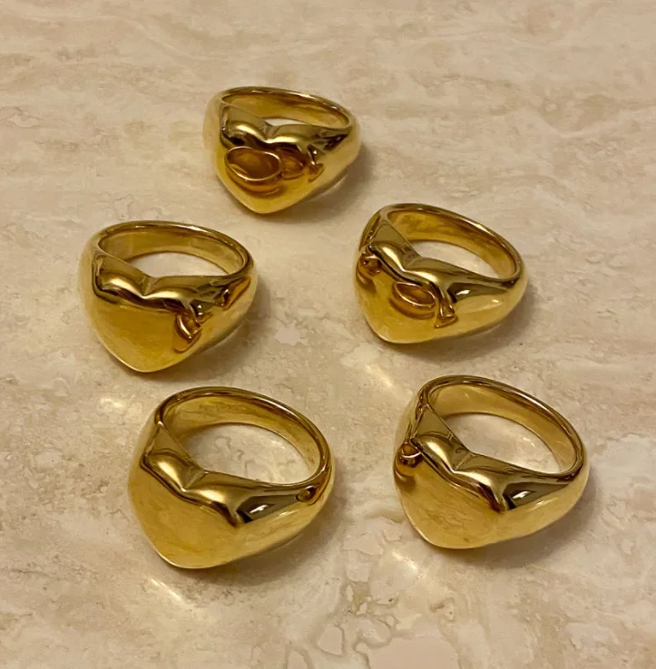 

Luxury Gold Engraved Finger Ring Heart Shaped Women Gold Jewelry Signet Gold Rings, Rose gold, silver, gold, black