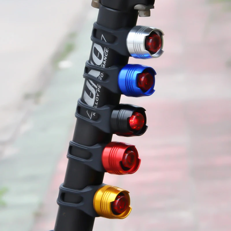 

Cycling Safety Easily Clips Bike Taillight Super Bright LED Bicycle Rear Light