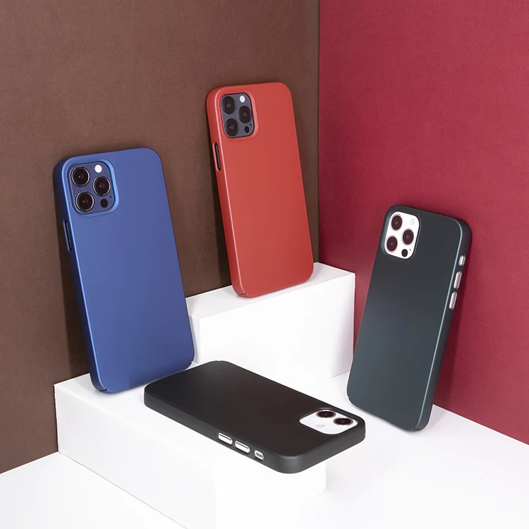 

2021 ultra thin wholesale hot selling shockproof PC mag safe case for iPhone 12 12 Pro with microfiber inside