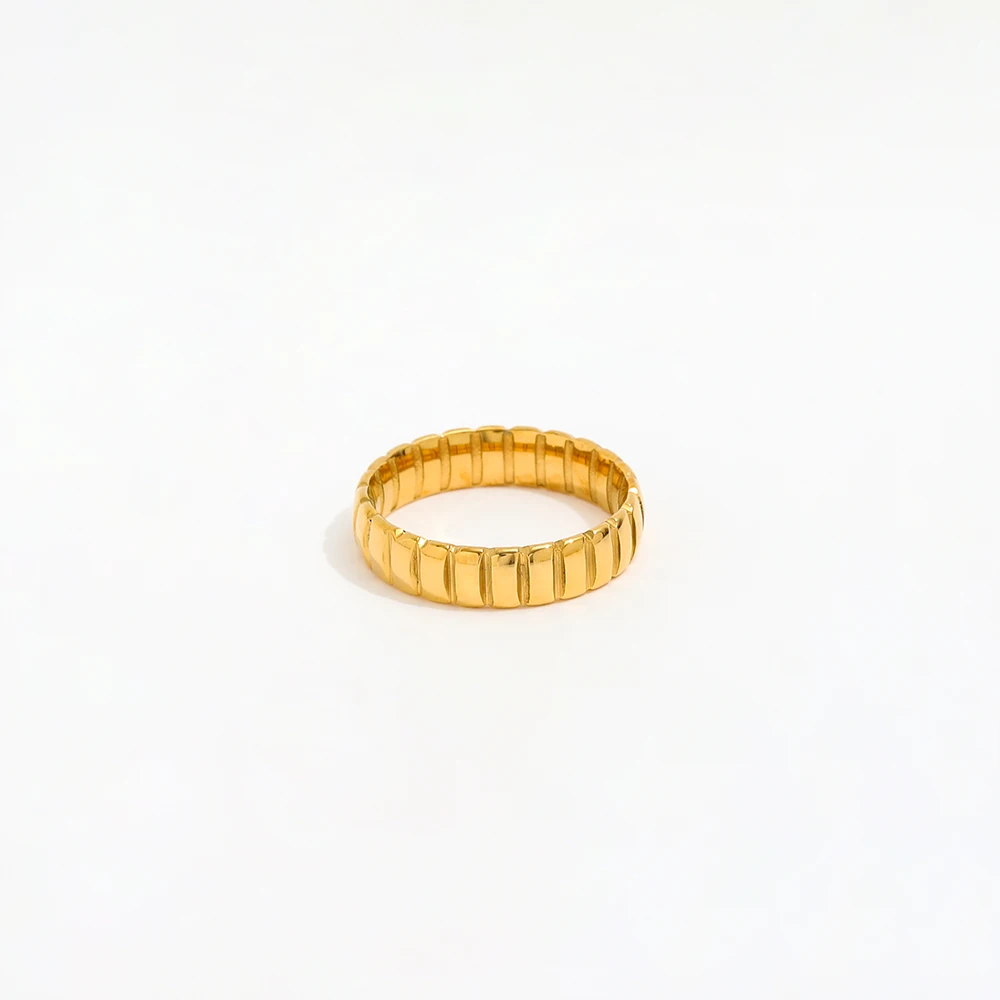 High End 18K PVD Gold Plated Arc Croissant Rings for Women Stainless Steel Jewelry