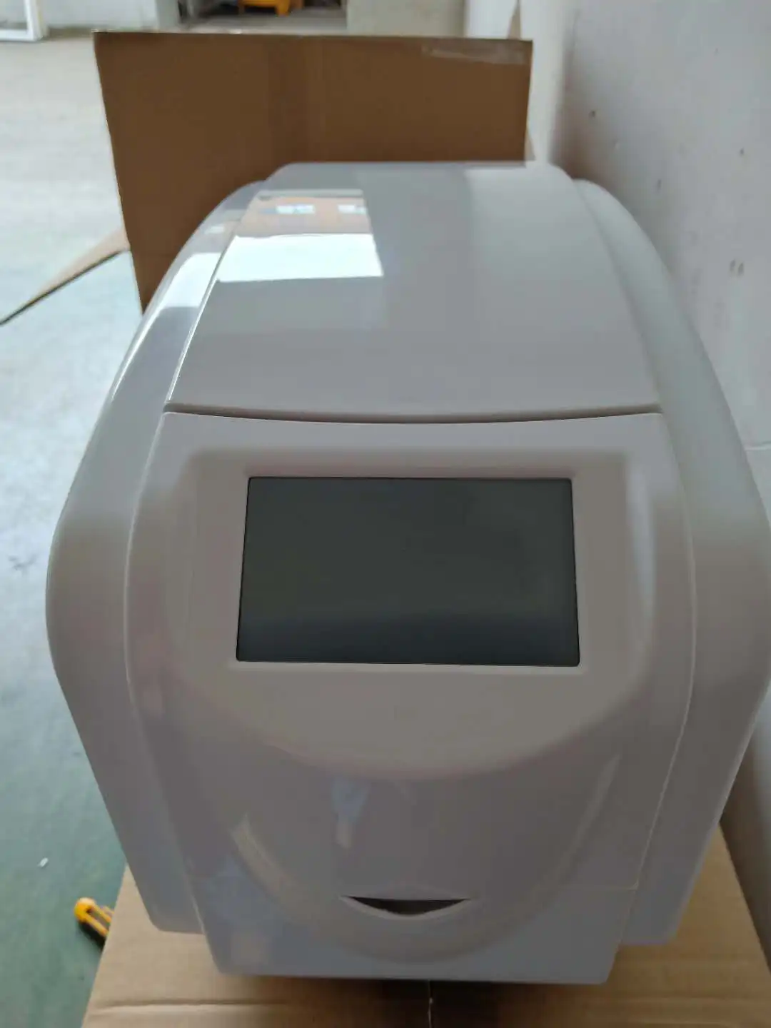 Write wet towel dispenser.jpg